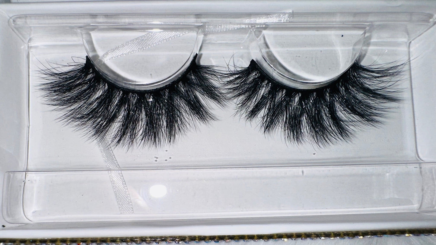 Amor Lashes
