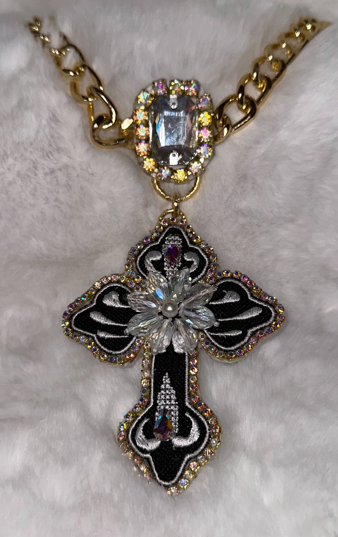 Embroidery Cross Necklace Set