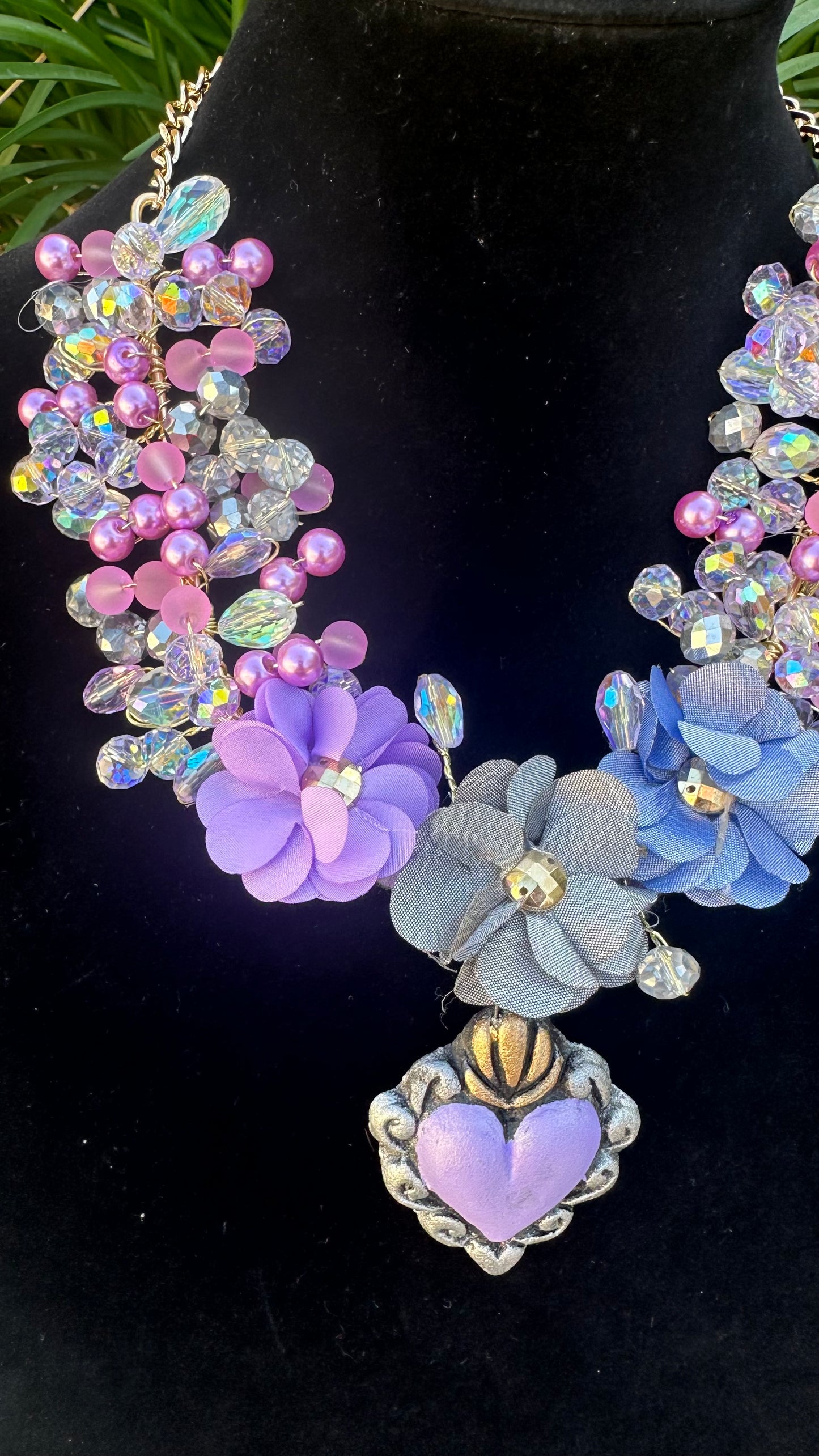 Lavander Barro Necklace