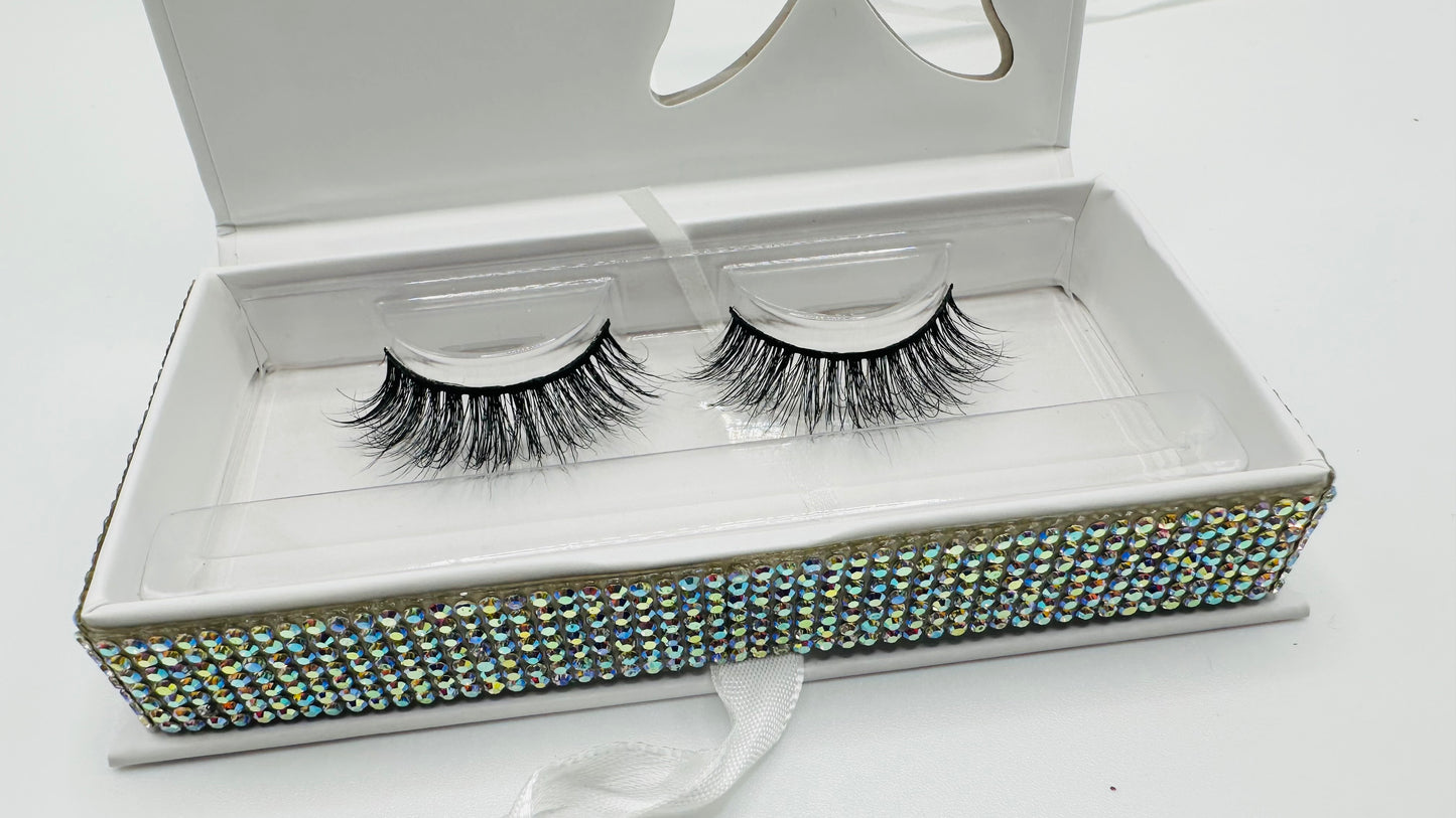 Muñeca Lashes