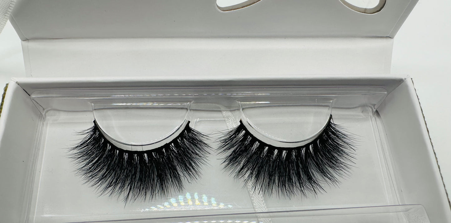 Insuperable Eyelashes