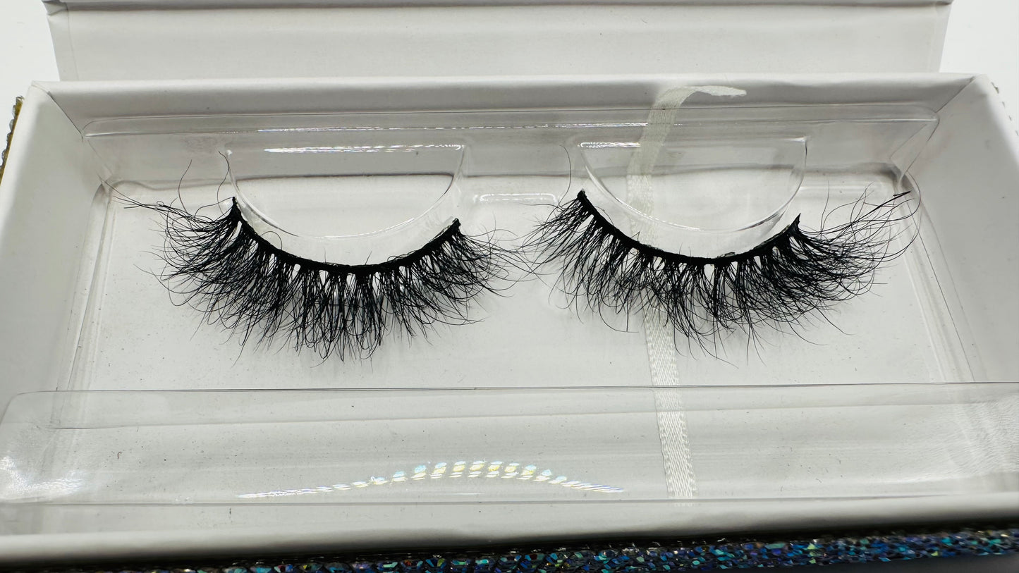 Insuperable/Faux mink lashes