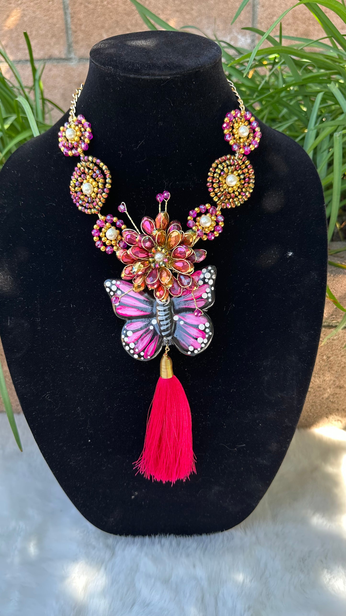 PINK BUTTERFLY NECKLACE