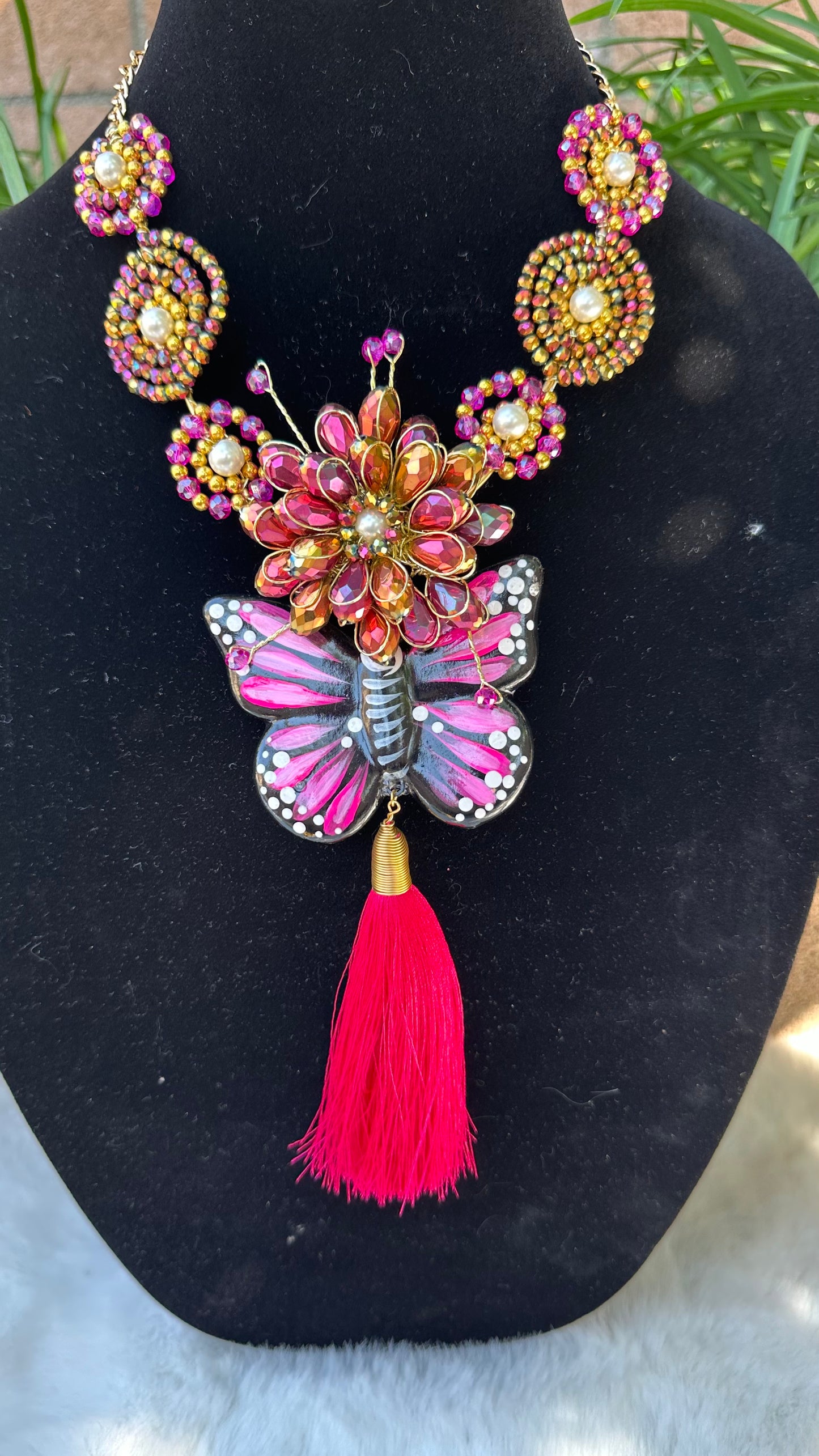 PINK BUTTERFLY NECKLACE