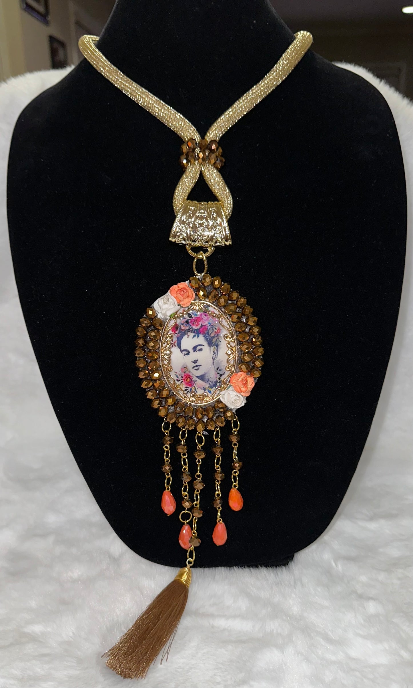 Frida Necklace