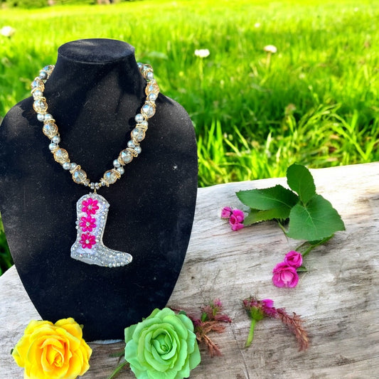 La Bota Necklace
