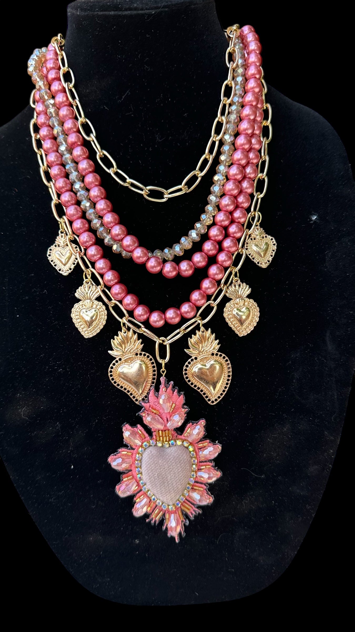 Perlas y Corazon Rosa Necklace