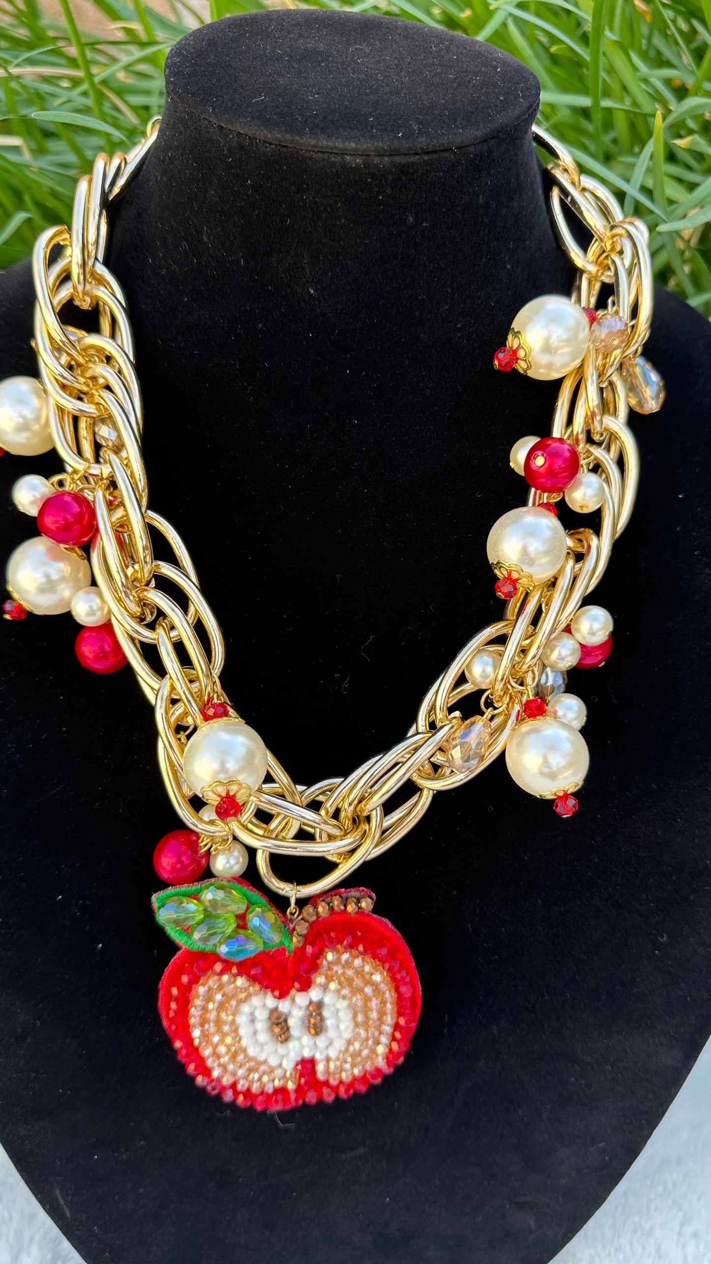 Apple and pearls Necklace