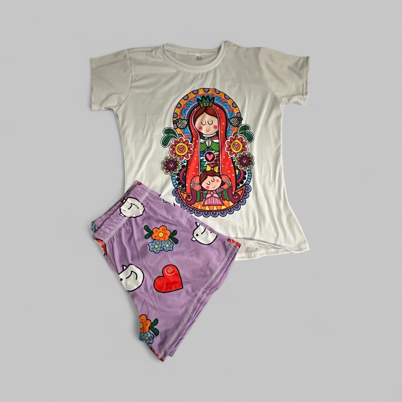 Virgencita con corazones Pijama